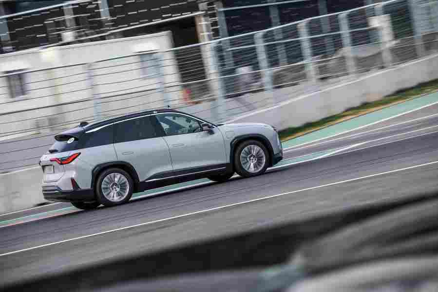 nio es6 2018 7064 40 Car A4 Photo Print