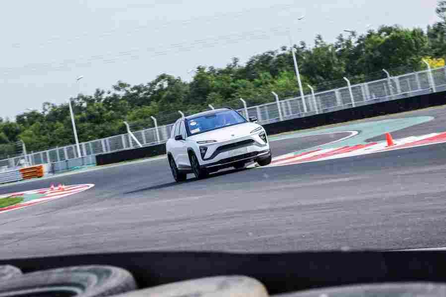 nio es6 2018 7064 88 Car A4 Photo Print