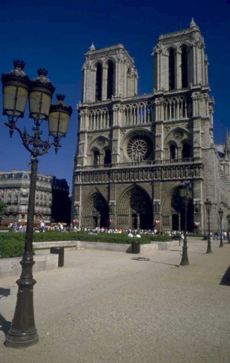 notre dame cathedral 1980s 1990s A4 Photo Print 42