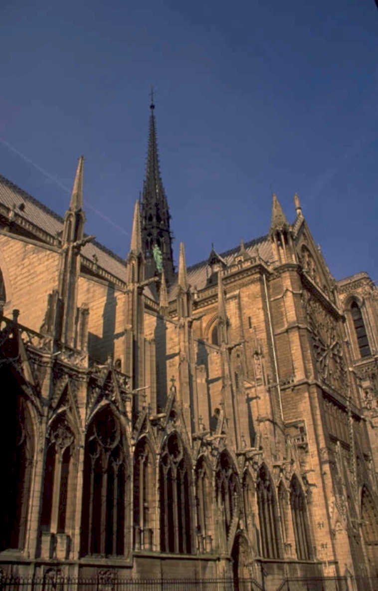 notre dame facade 5 1980s 1990s A4 Photo Print