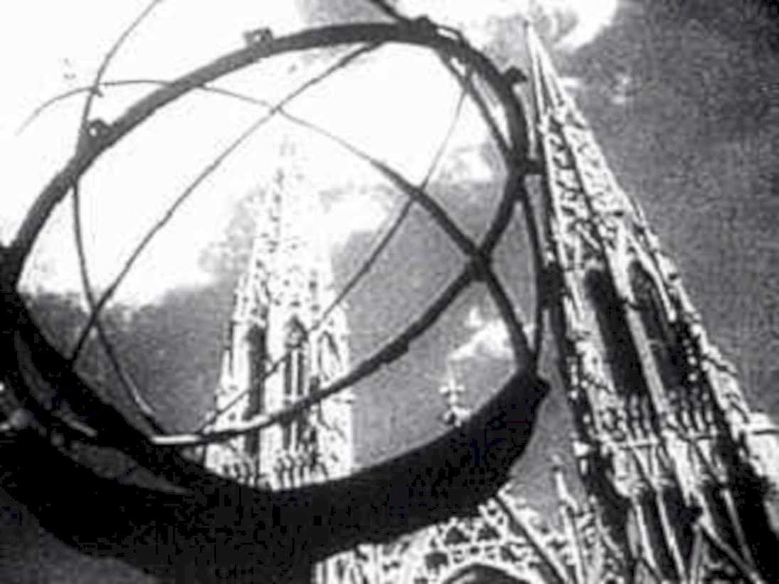 notre dame reflection1980s 1990s A4 Photo Print