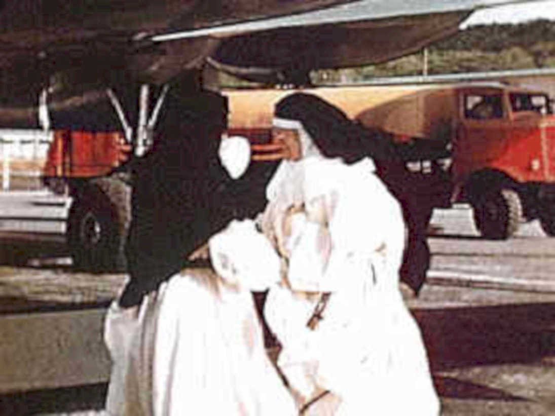 nun soldier jeep1980s 1990s A4 Photo Print