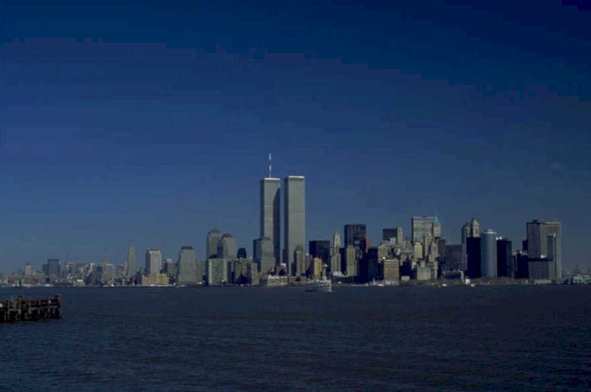 nyc skyline twintowers 2 1980s 1990s A4 Photo Print