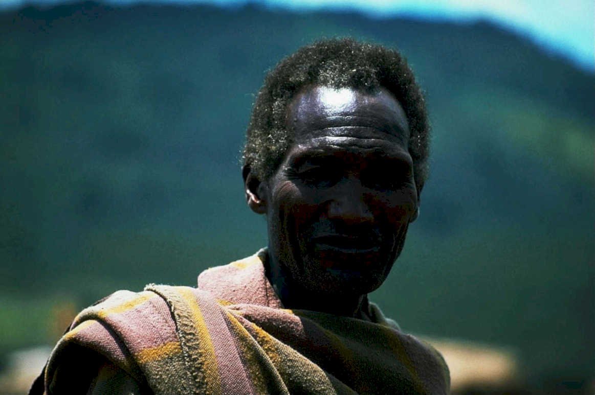 ochre man mountains1980s 1990s A4 Photo Print