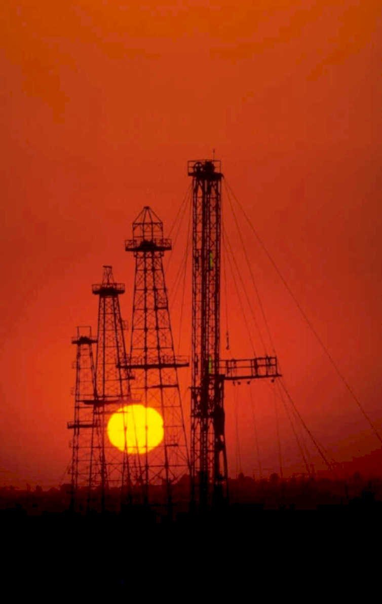oil derrick sunset 3 1980s 1990s A4 Photo Print