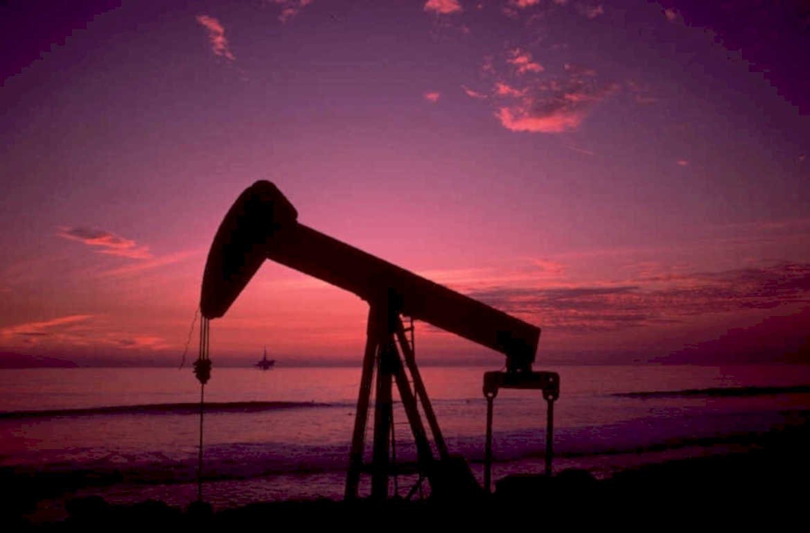 oil derrick sunset 4 1980s 1990s A4 Photo Print