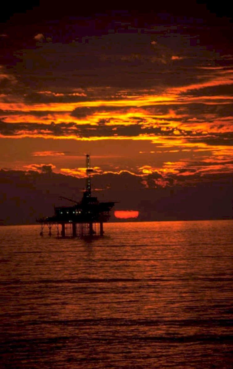 oil platform sunset 2 1980s 1990s A4 Photo Print