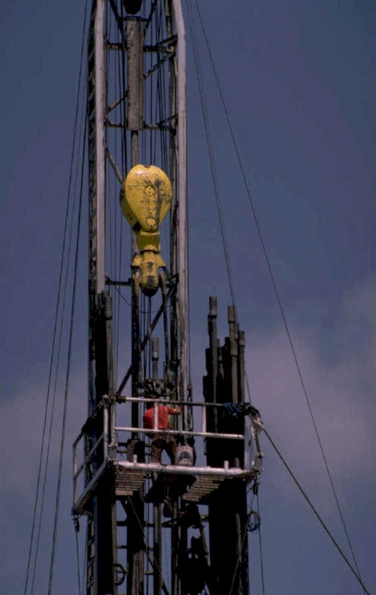 oil rig drilling 2 1980s 1990s A4 Photo Print