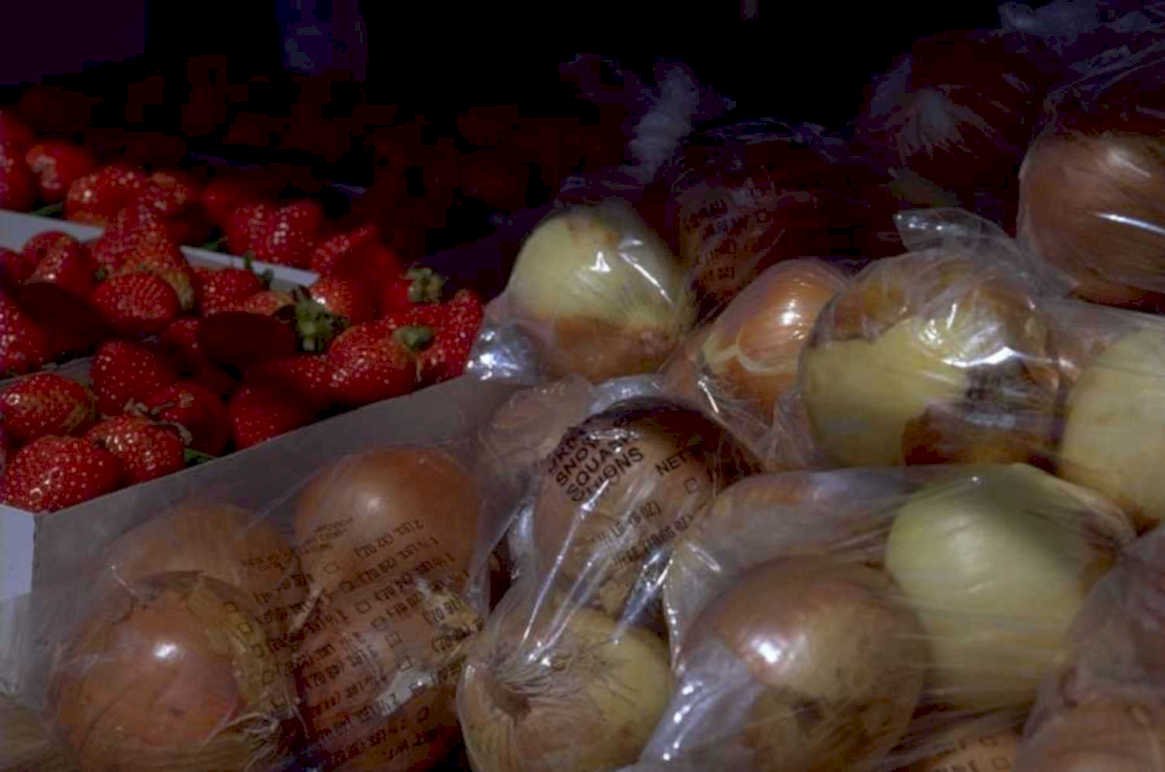 onions strawberries produce 1980s 1990s A4 Photo Print