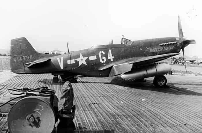 p51 mustang v Vintage world war A4 Photo Print