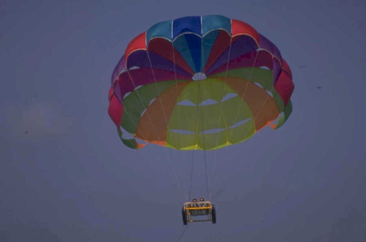 paraglider sky blue 1980s 1990s A4 Photo Print