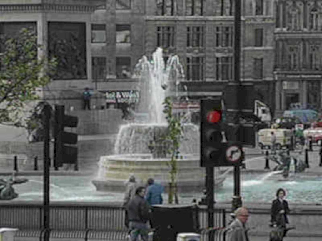 piccadilly circus fountain1980s 1990s A4 Photo Print