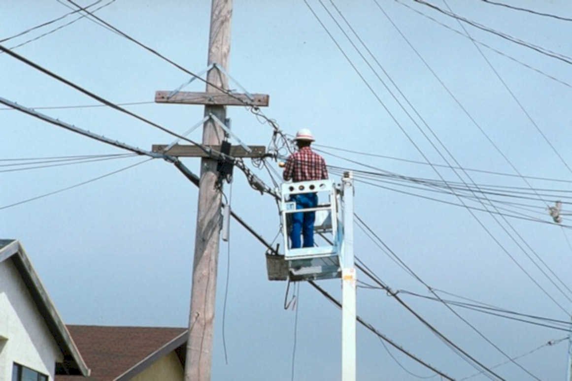 pole repair worker1980s 1990s A4 Photo Print