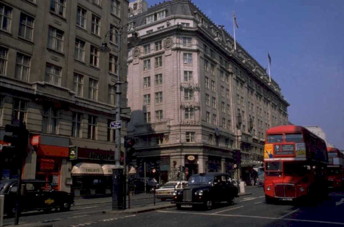 regent street bus 1980s 1990s A4 Photo Print