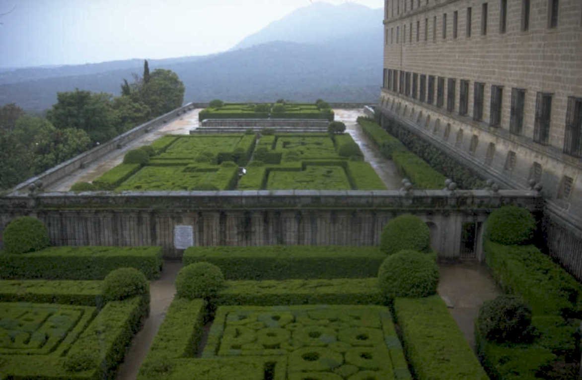 retiro garden hedges 1980s 1990s A4 Photo Print