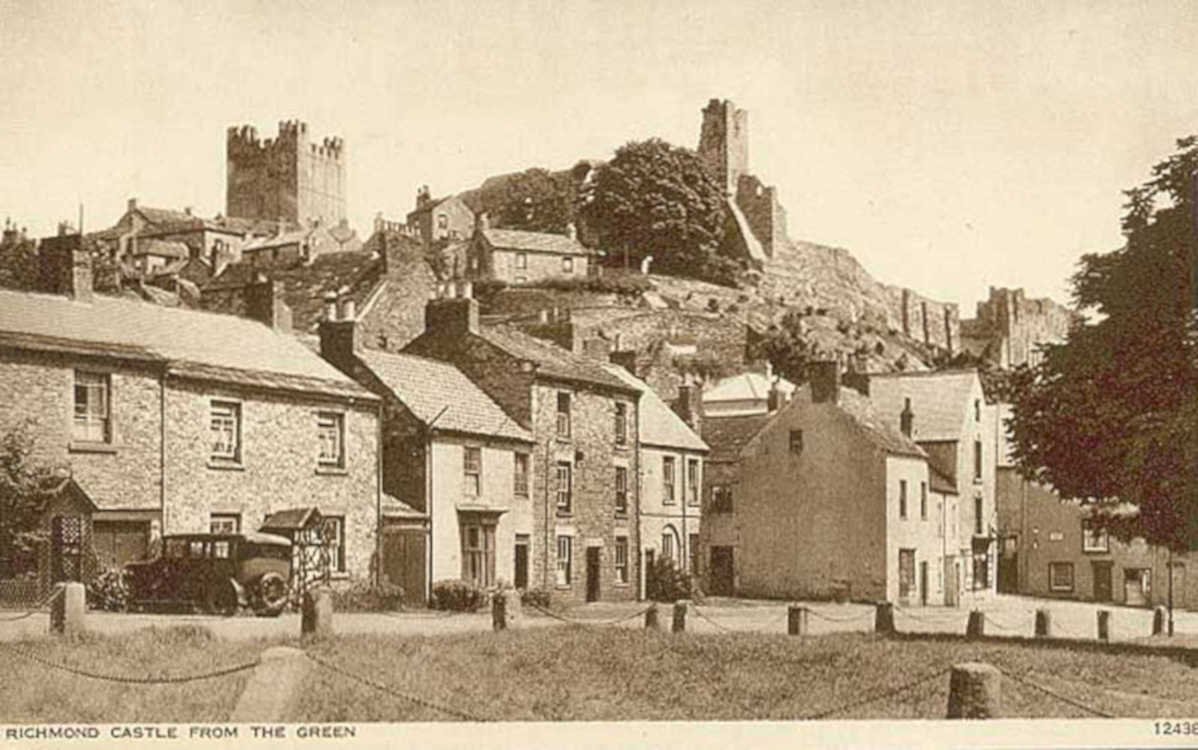 richmonde castle greenVintage 1880s 1900s A4 Photo Print