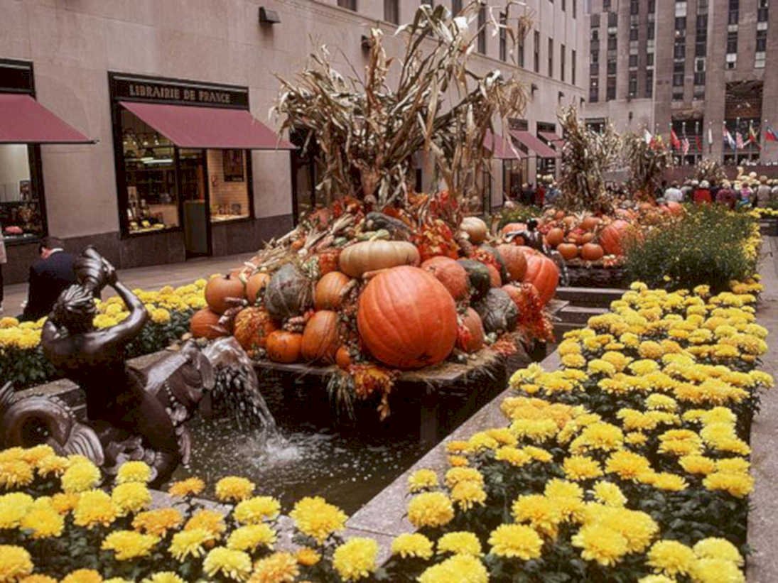 rockefeller center autumn1980s 1990s A4 Photo Print