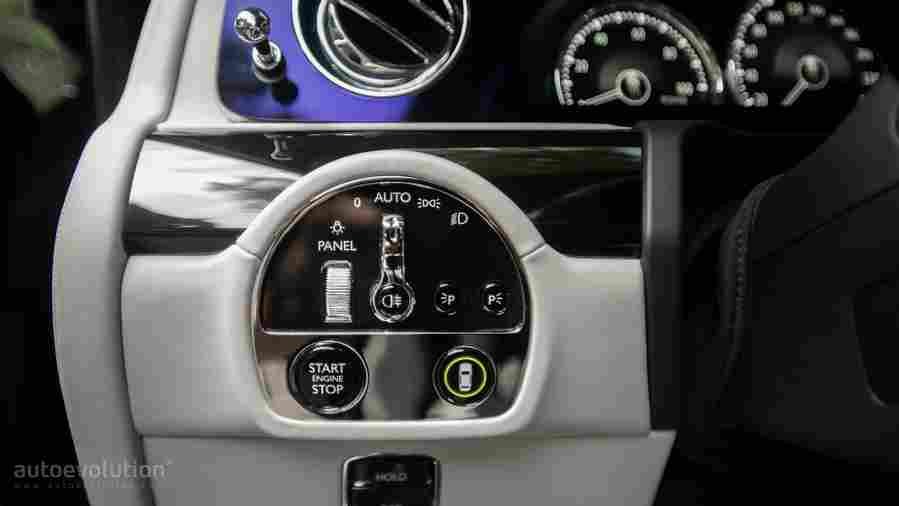 rolls royce ghost extented 3 Car A4 Photo Print
