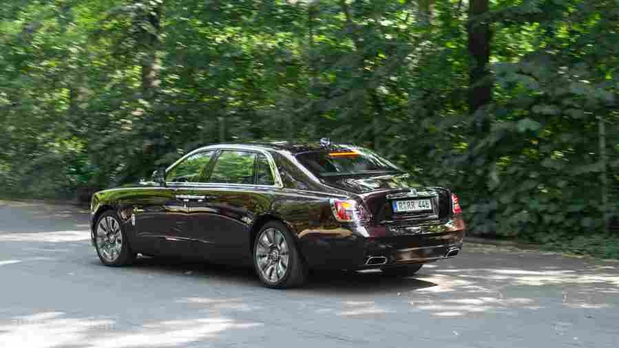 rolls royce ghost extented 66 Car A4 Photo Print