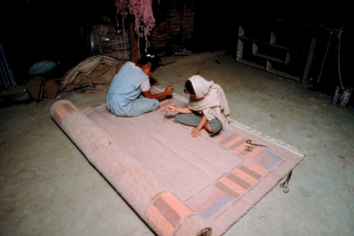 rug weaving india1980s 1990s A4 Photo Print