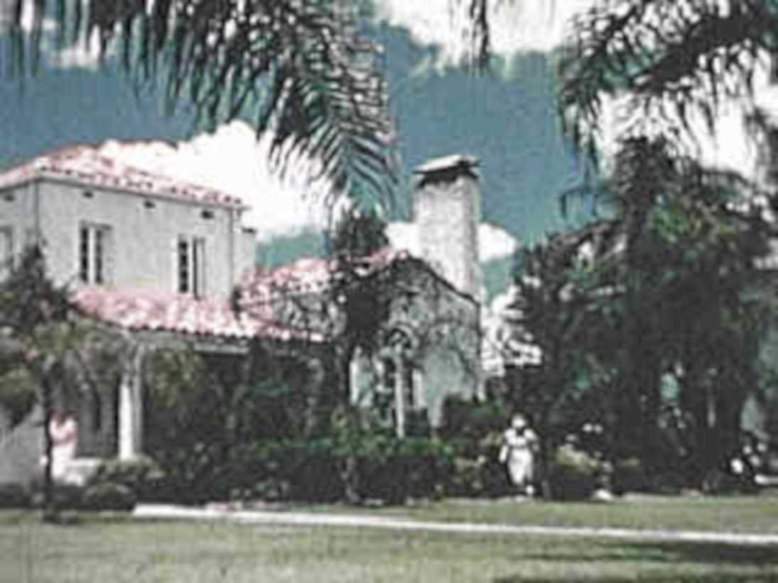 spanish colonial mansion1980s 1990s A4 Photo Print