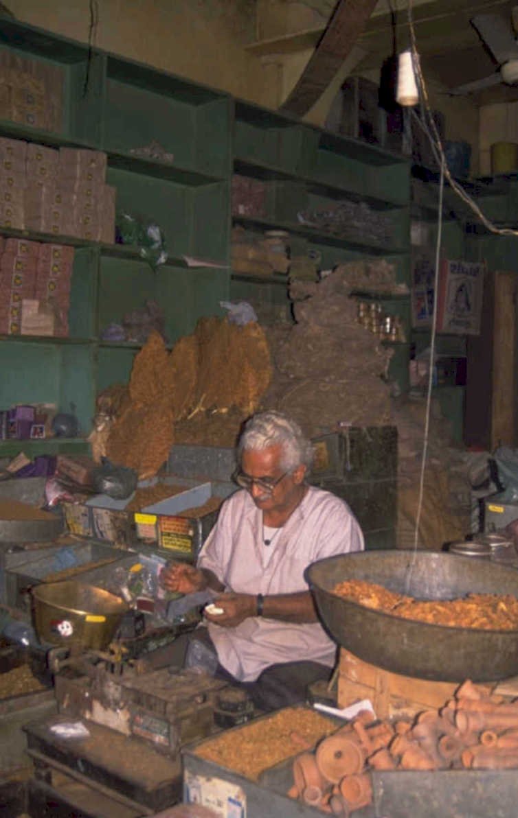 spices sorting india 1980s 1990s A4 Photo Print