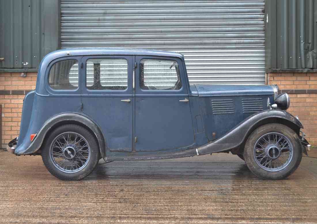 standard 1935 10 saloon A4 Photo Print