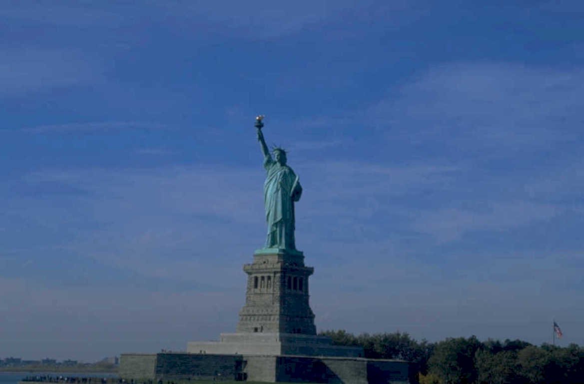 statue liberty ellis 2 1980s 1990s A4 Photo Print