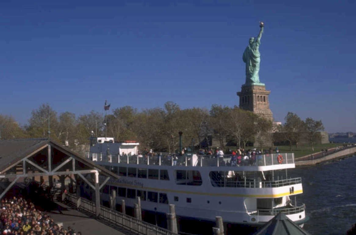 statue liberty ferry 1980s 1990s A4 Photo Print