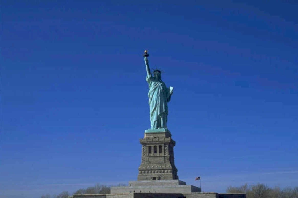 statue liberty harbor 1 1980s 1990s A4 Photo Print
