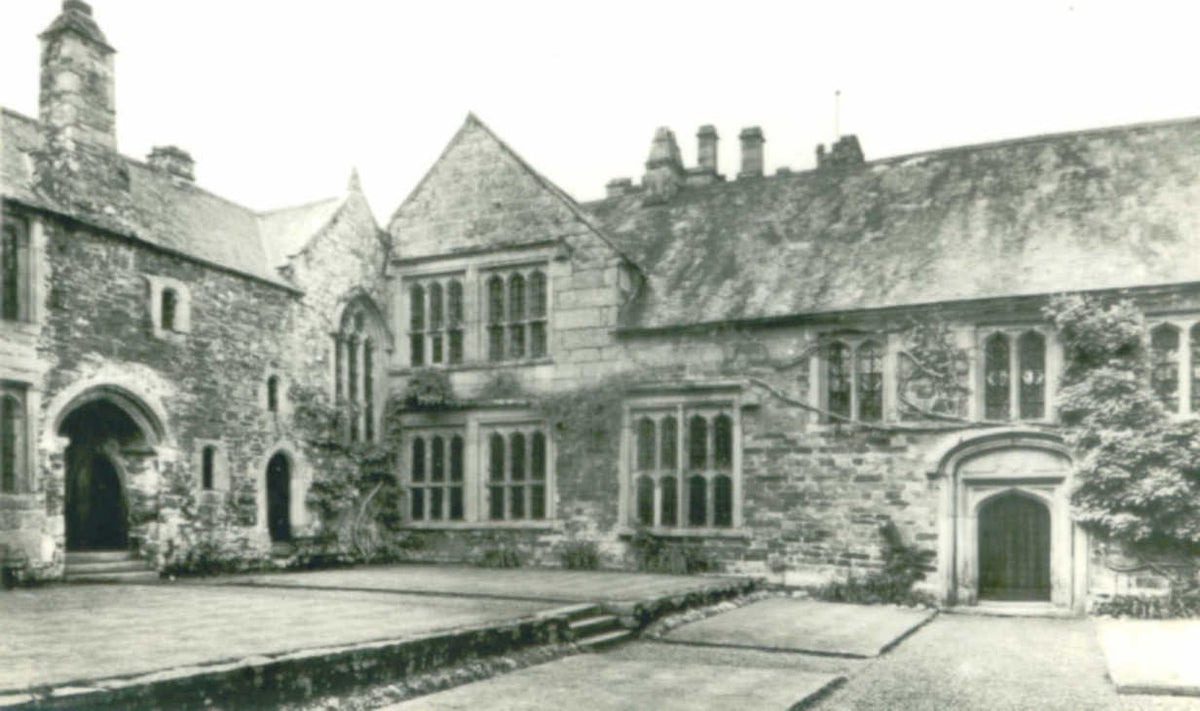 stone manor courtyardVintage 1880s 1900s A4 Photo Print