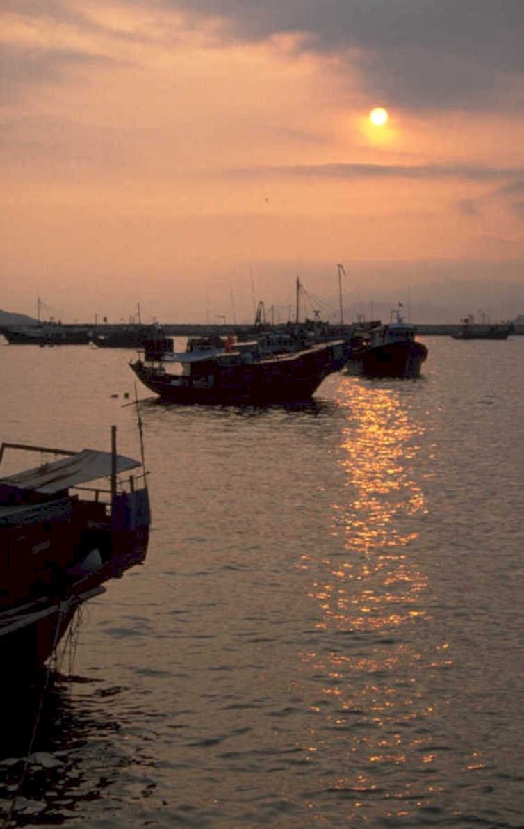 sunset harbor boats 2 1980s 1990s A4 Photo Print