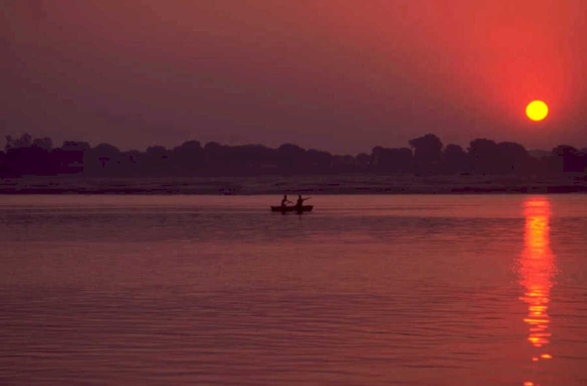 sunset kayak river 1980s 1990s A4 Photo Print