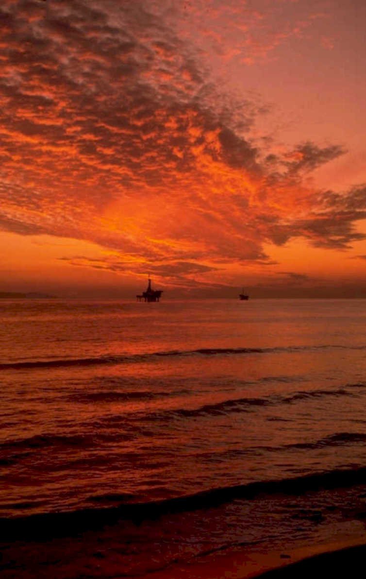 sunset oil rig 2 1980s 1990s A4 Photo Print