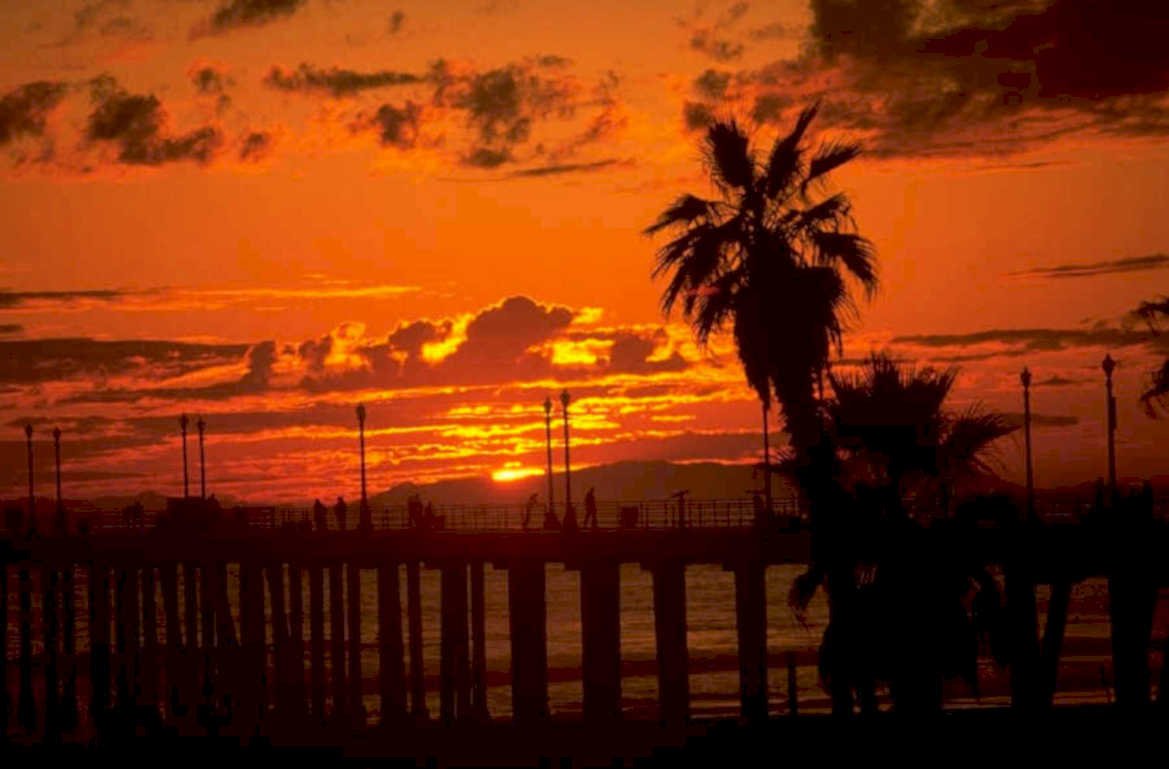 sunset pier silhouetted 1980s 1990s A4 Photo Print