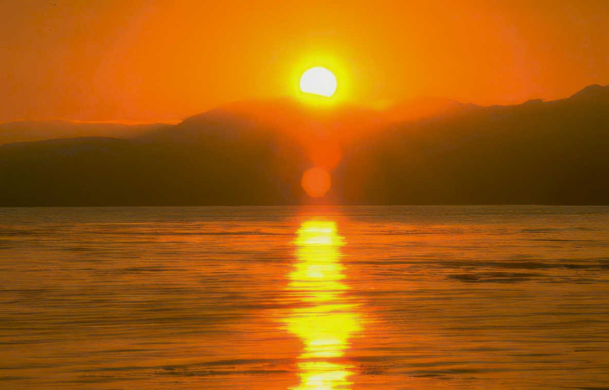 sunset reflection ocean GIGA 2