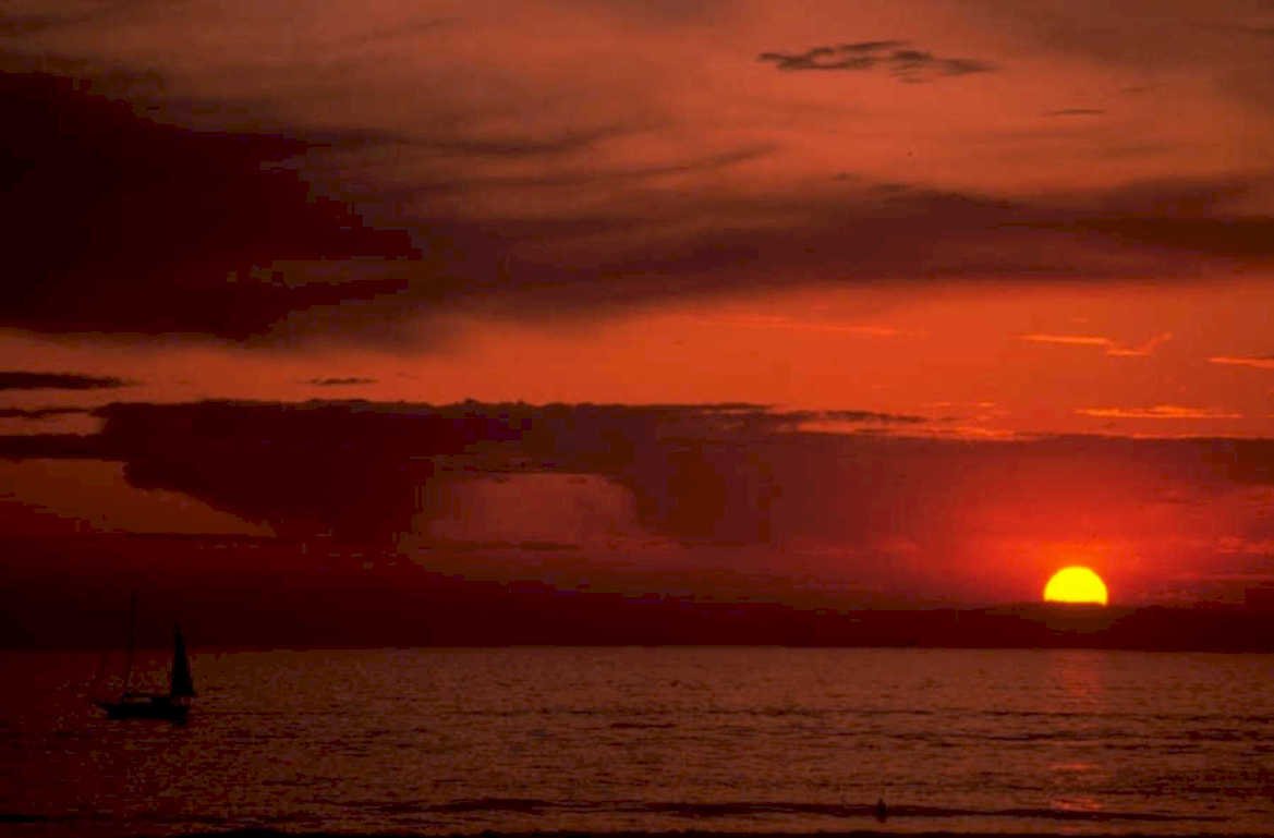 sunset sailboat coast 1980s 1990s A4 Photo Print