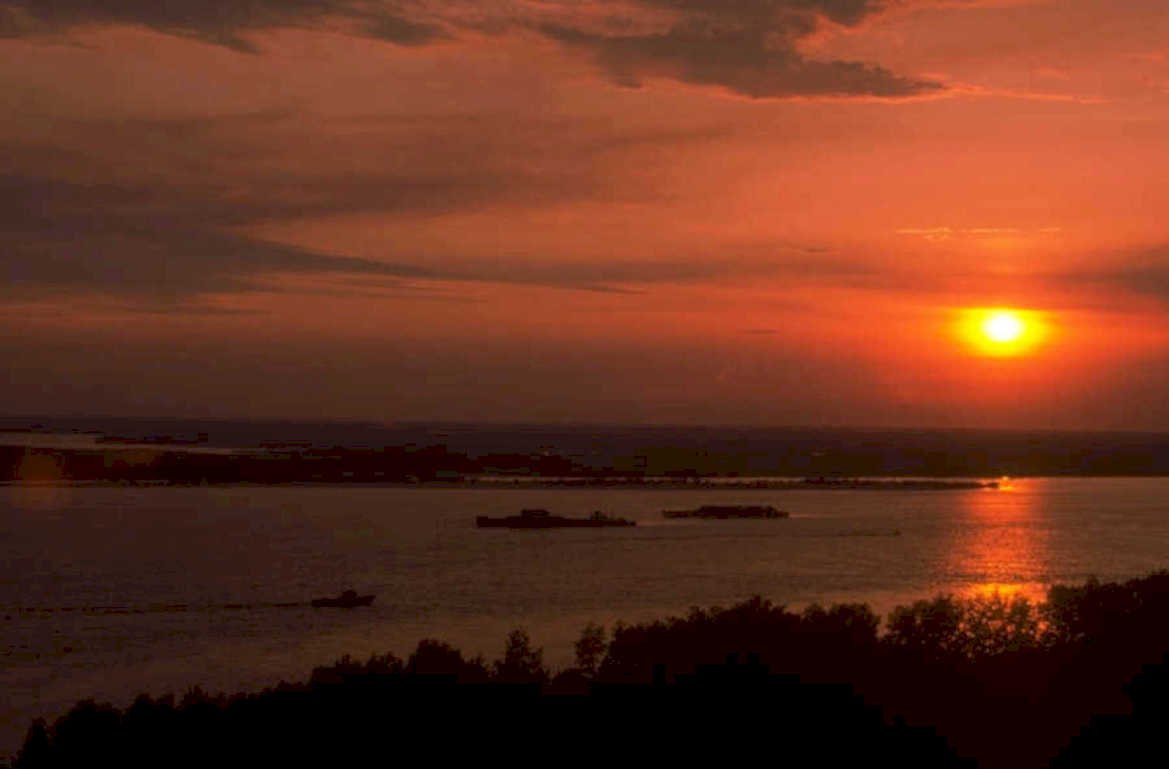 sunset water sky 1980s 1990s A4 Photo Print
