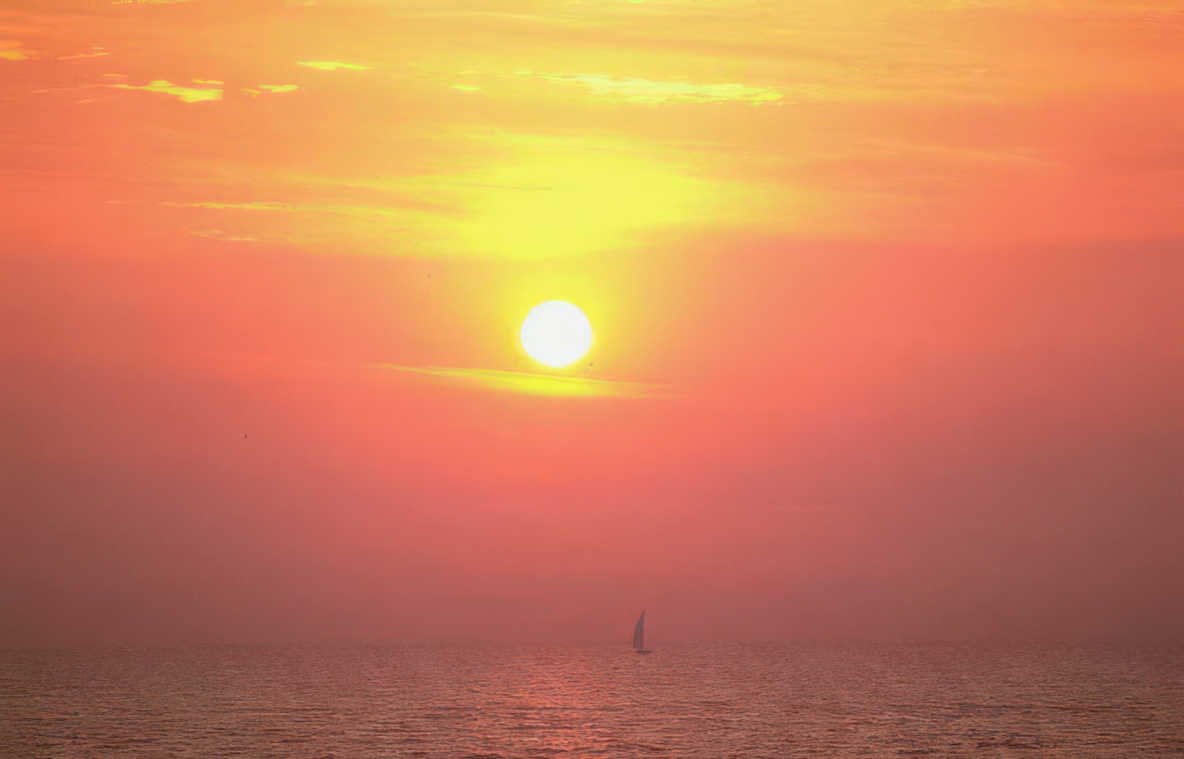 sunsetsail orangesky GIGA 2
