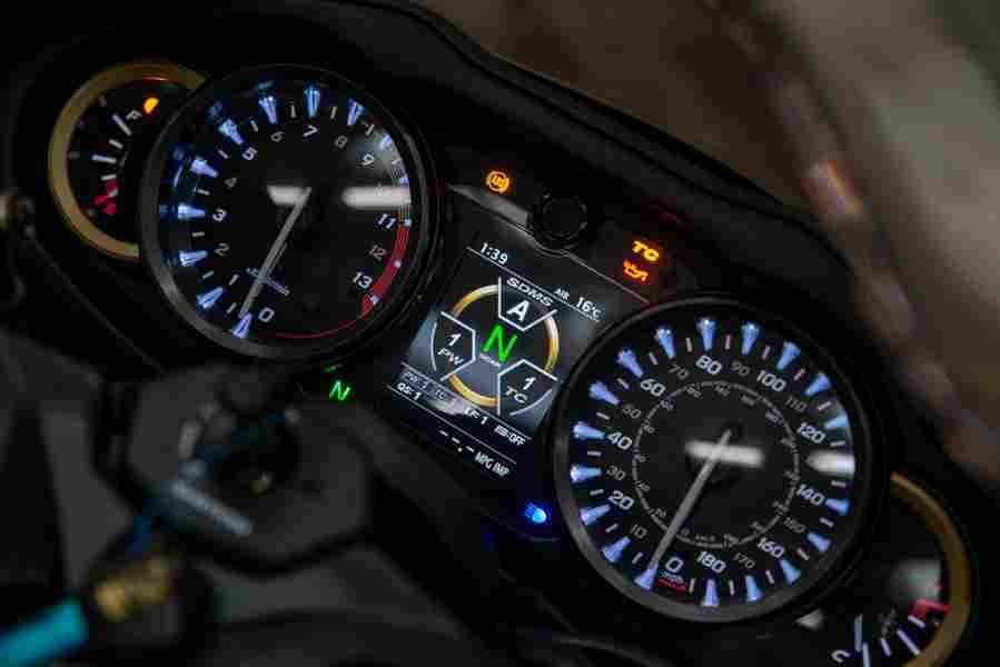 suzuki hayabusa 2021 14557 54 Car A4 Photo Print