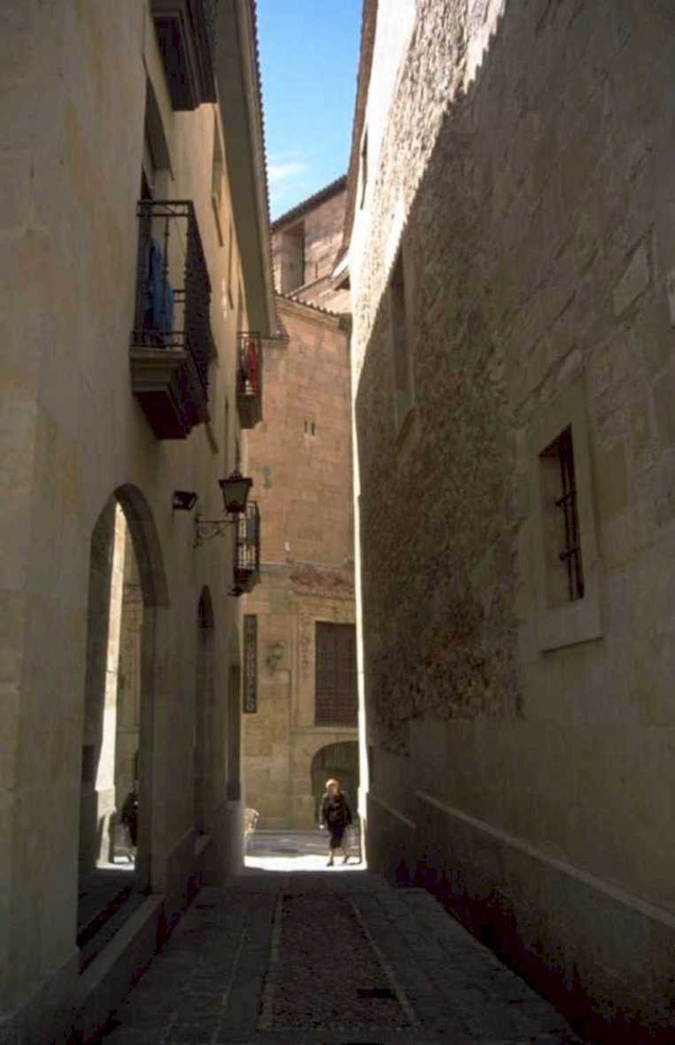 toledo stone alleyway 1980s 1990s A4 Photo Print