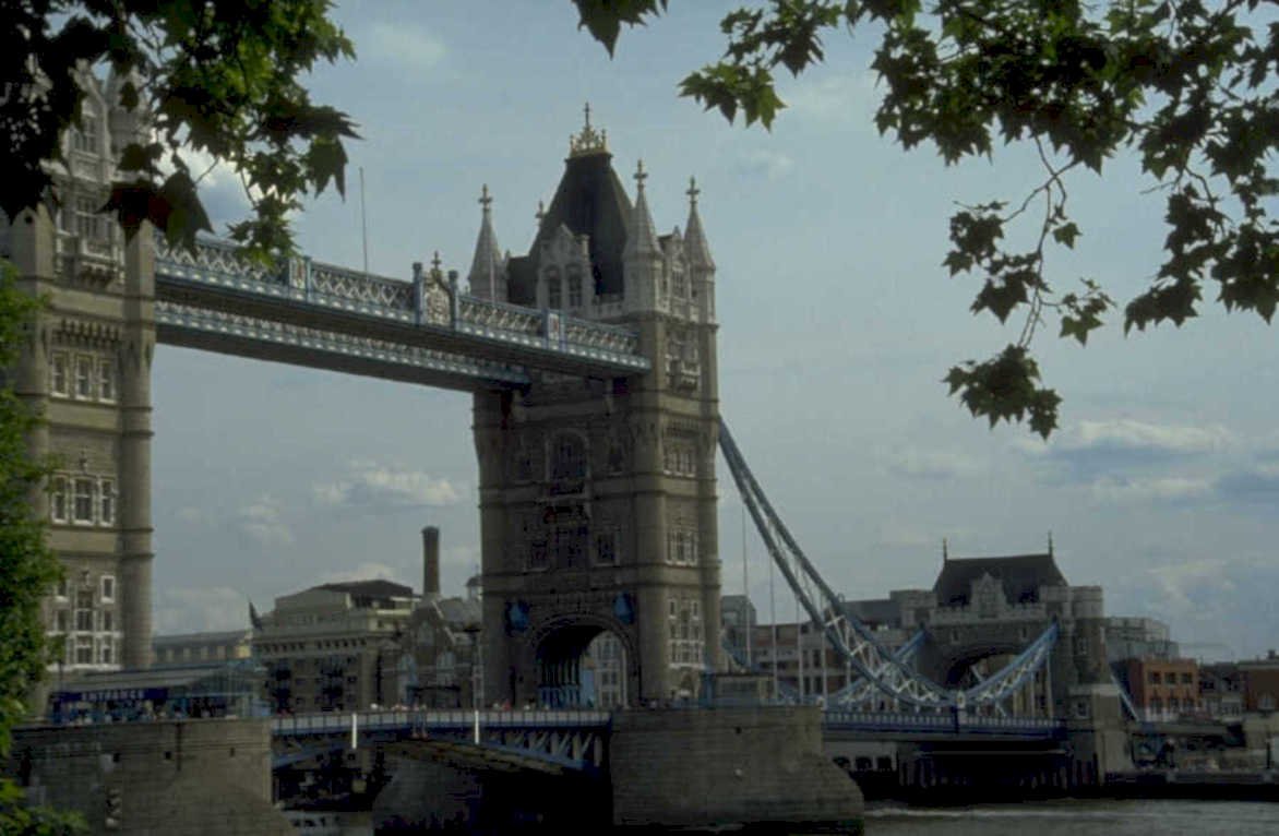 tower bridge london 1 1980s 1990s A4 Photo Print
