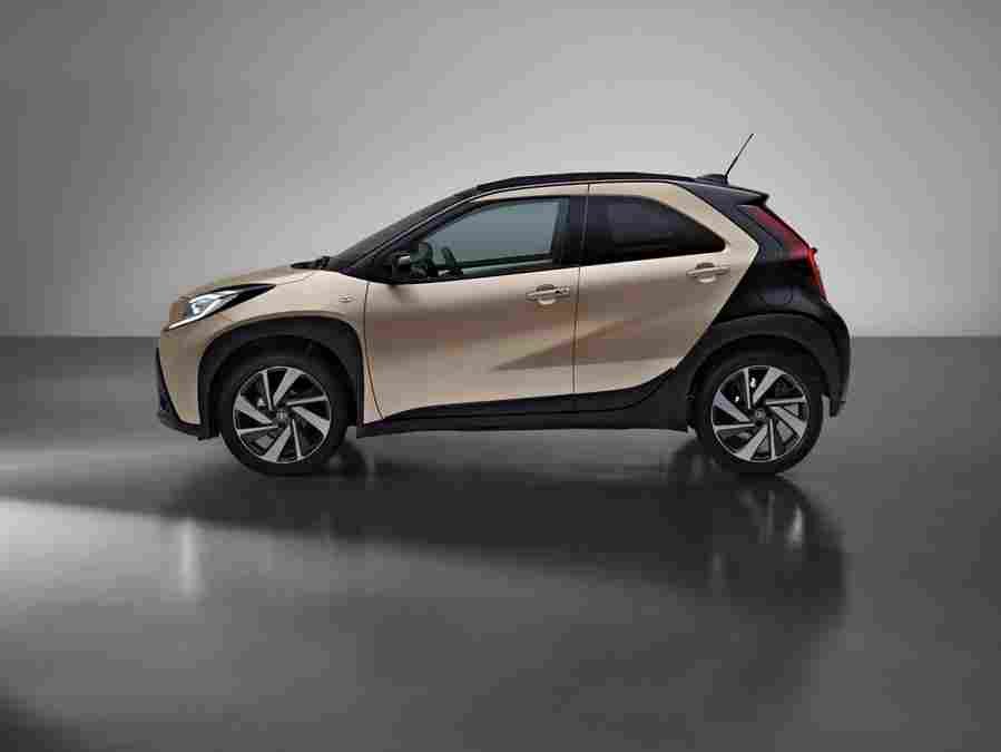 toyota aygo x 2021 7191 40 Car A4 Photo Print