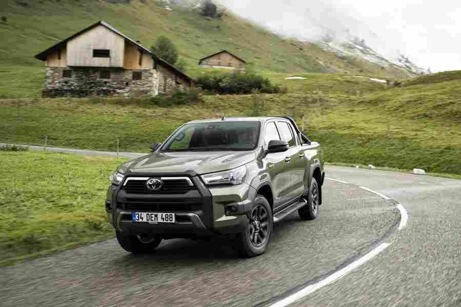 toyota hilux double cab 2020 6835 101 Car A4 Photo Print