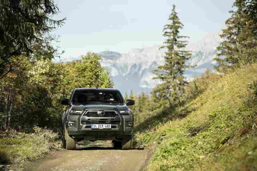 toyota hilux double cab 2020 6835 62 Car A4 Photo Print