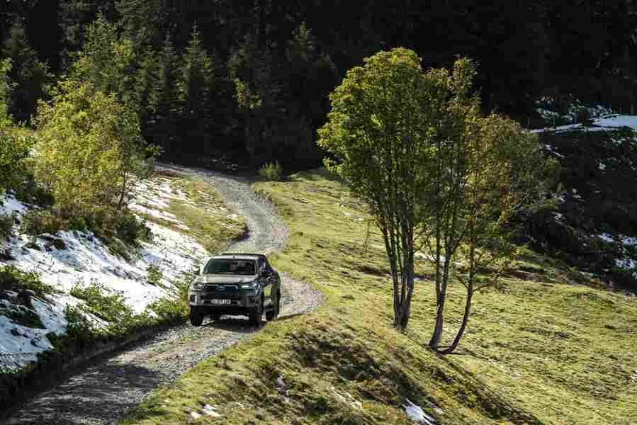 toyota hilux double cab 2020 6835 69 Car A4 Photo Print