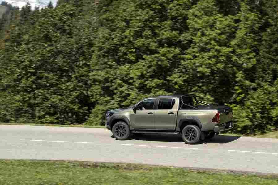 toyota hilux double cab 2020 6835 89 Car A4 Photo Print