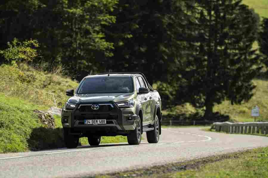 toyota hilux double cab 2020 6835 92 Car A4 Photo Print