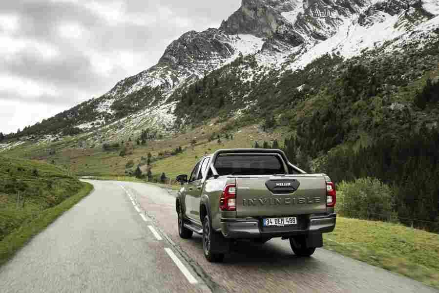 toyota hilux double cab 2020 6835 94 Car A4 Photo Print