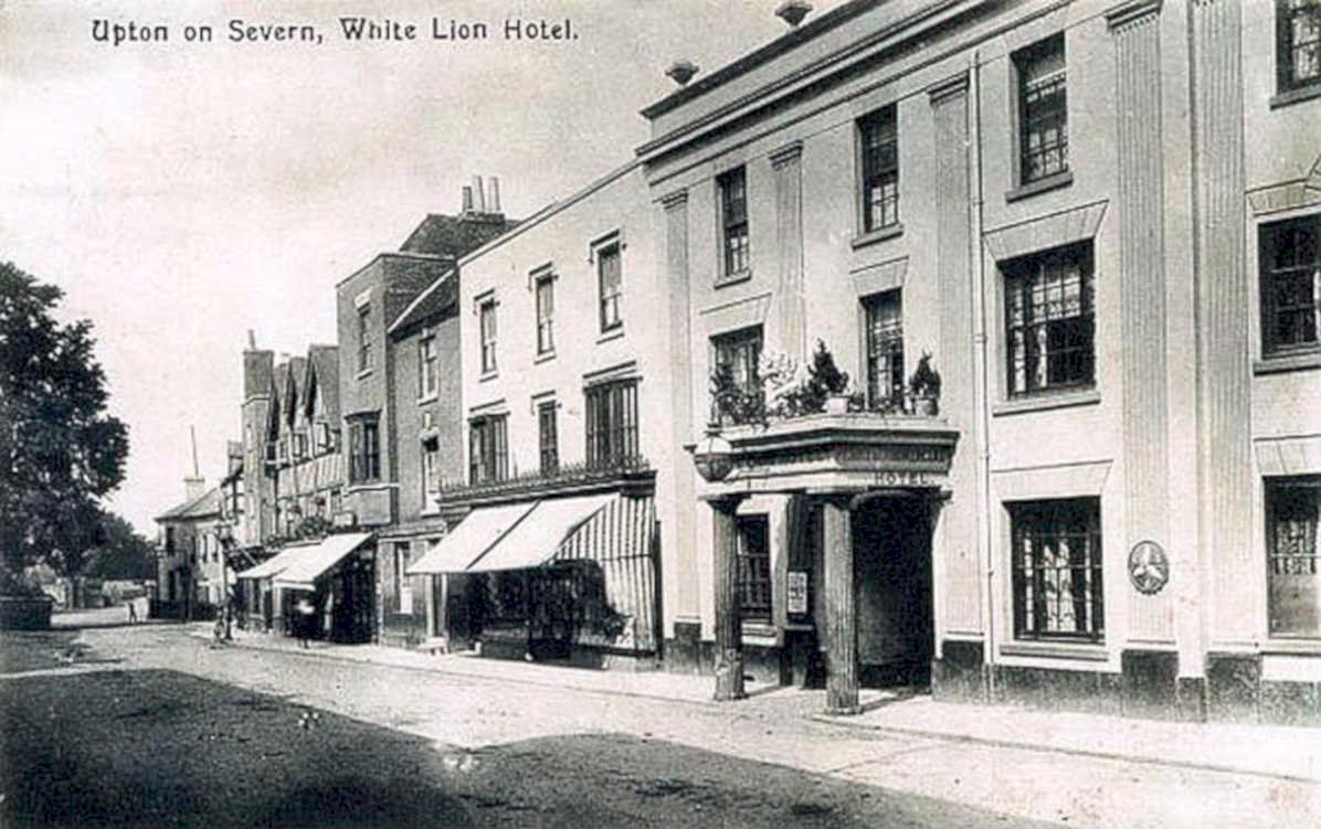 upton white lionVintage 1880s 1900s A4 Photo Print